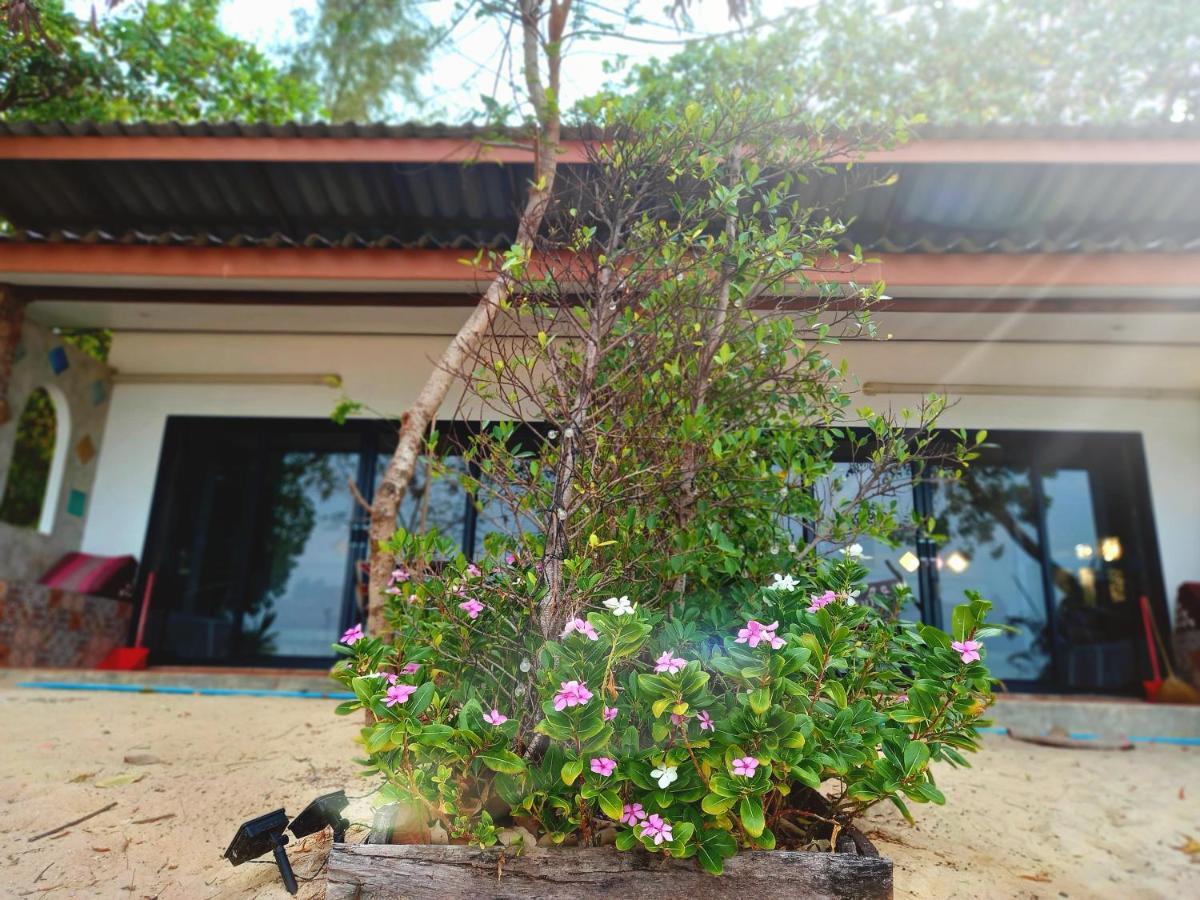Sabai Sabai Beach Bungalows Koh Phayam Dış mekan fotoğraf