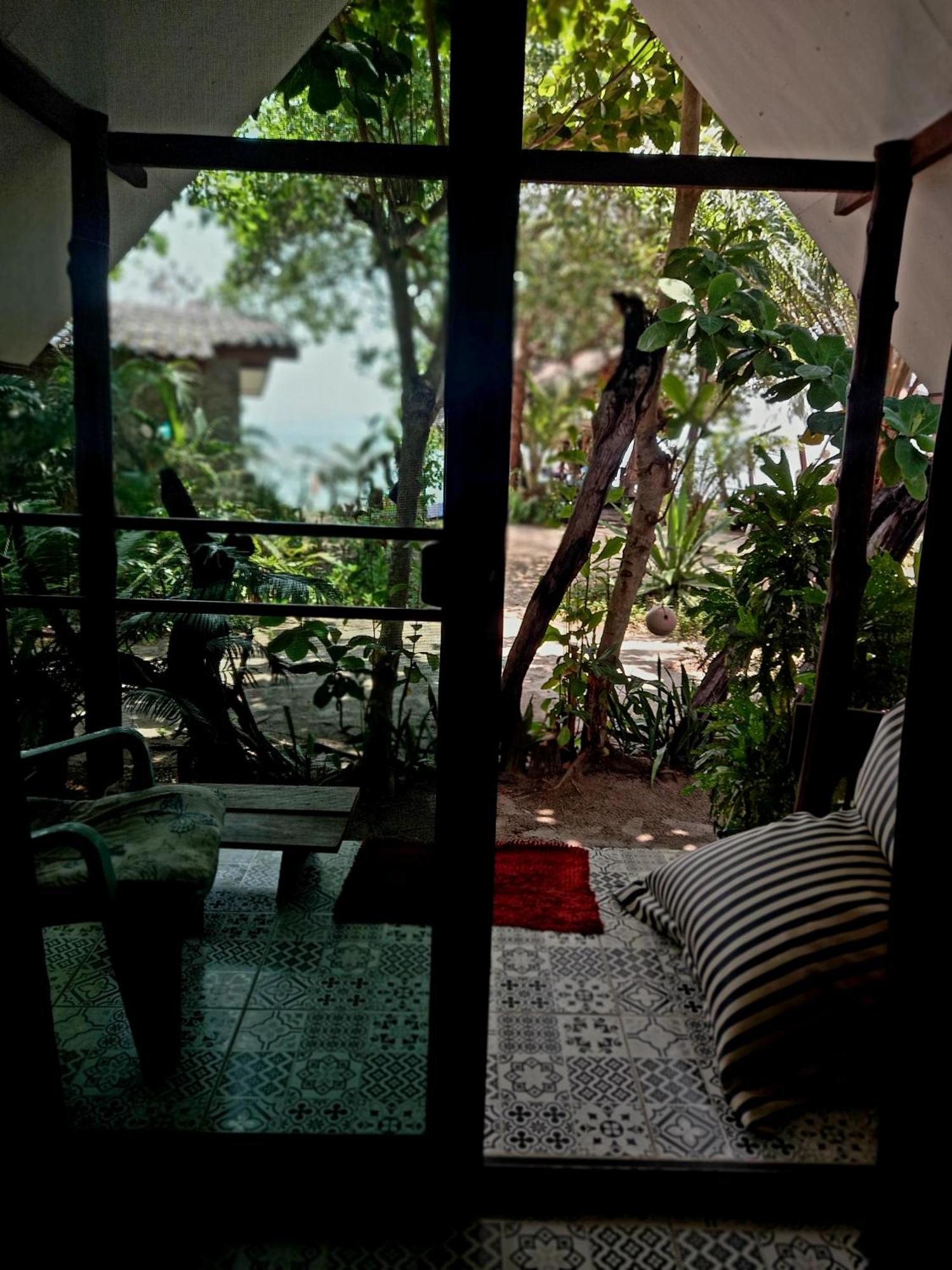 Sabai Sabai Beach Bungalows Koh Phayam Oda fotoğraf
