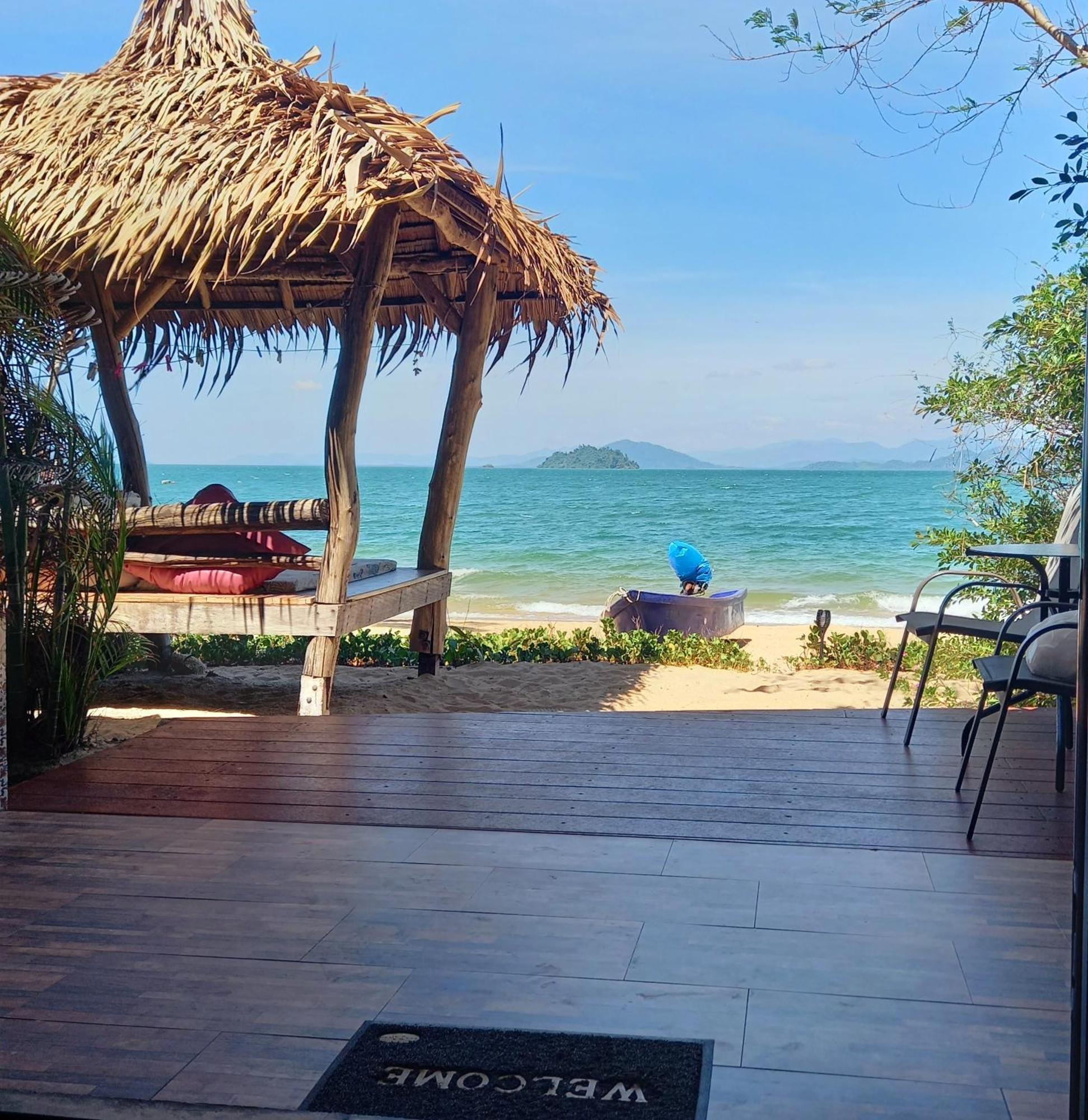 Sabai Sabai Beach Bungalows Koh Phayam Oda fotoğraf