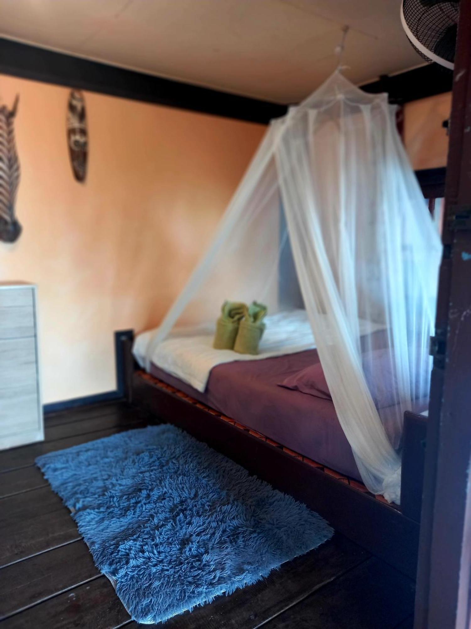 Sabai Sabai Beach Bungalows Koh Phayam Oda fotoğraf