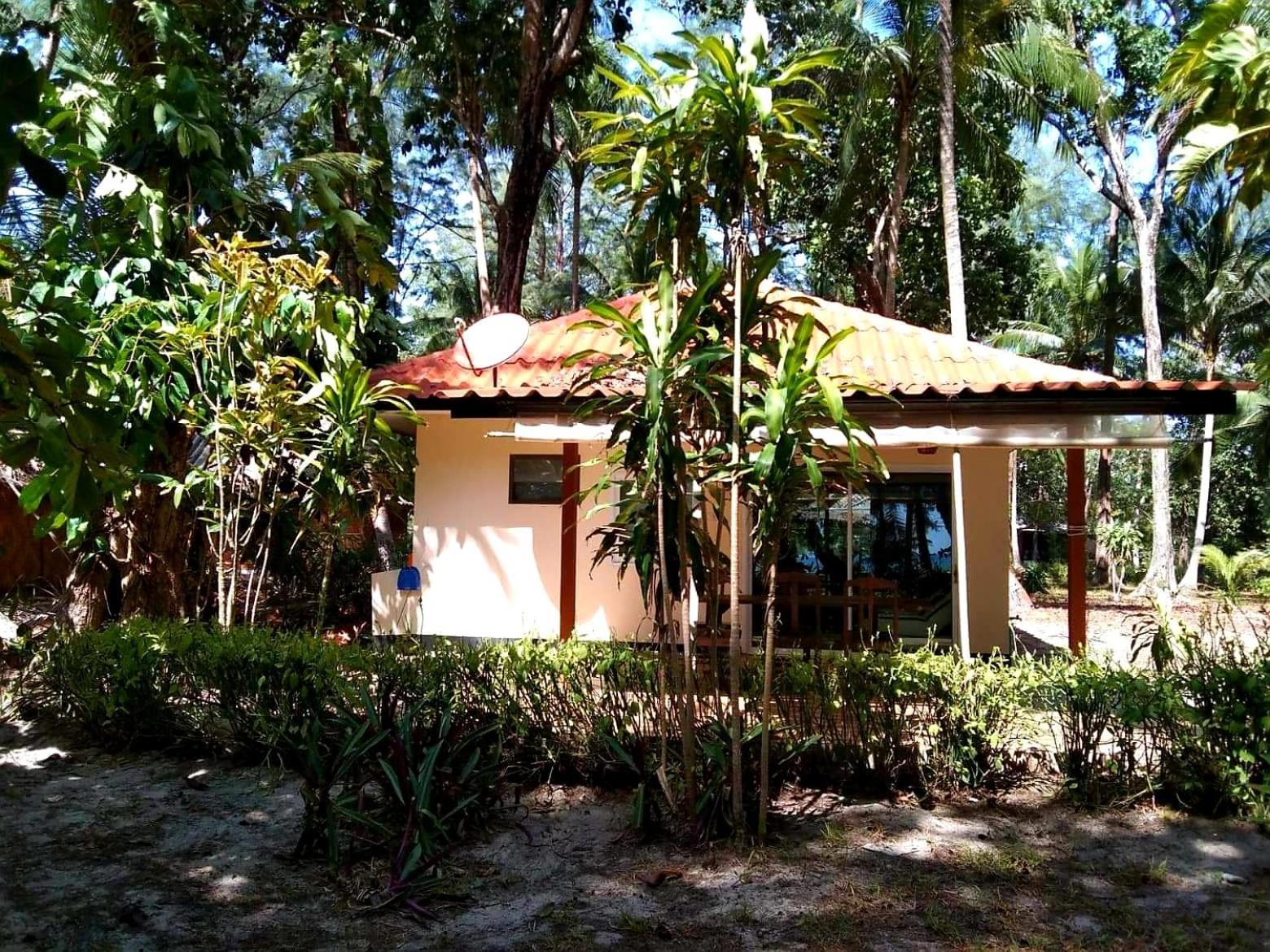 Sabai Sabai Beach Bungalows Koh Phayam Oda fotoğraf